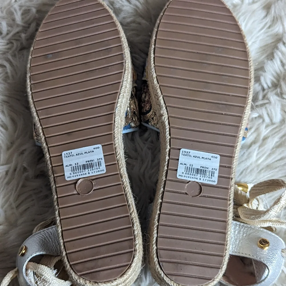 EUC Bon Bonite Embroidered Sequin Espadrilles